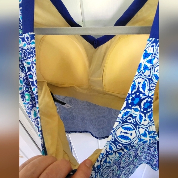 Swimsuits For All V Neck Medallion Print Tankini Swim Top - Picture 5 of 7